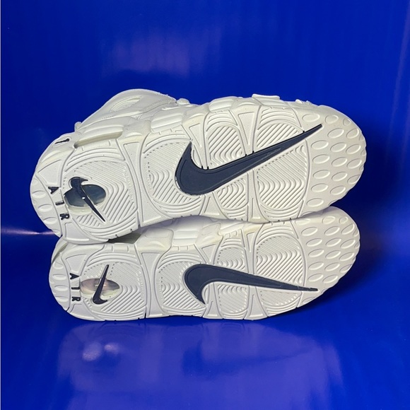 Nike Air More Uptempo Triple White GS Size 6.5Y Women 8 Same Day Shipping - Picture 6 of 8